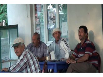 İzmir’de iki mahalle sandığa gitti