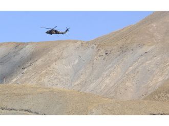 Çukurca’da operasyonlar sürüyor