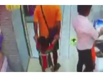 Baba oğlunun üstüne böyle düştü