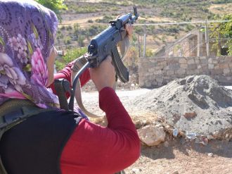 5 çocuk annesi gönüllü köy korucusu!