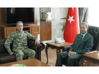 Genelkurmay Başkanı Akar Van’da