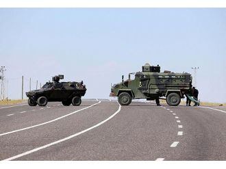 Van’da patlama: 8 asker yaralı