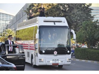 Başbakan Yıldırım İzmir’de
