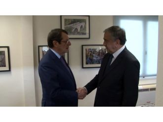Kıbrıslı liderlerin görüşmesi başladı