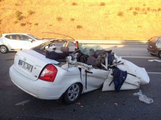 Evlenecek çifti kaza ayırdı: 3 ölü, 2 yaralı