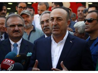 Dışişleri Bakanı: Malezya 3 FETÖ’cüyü iade etti