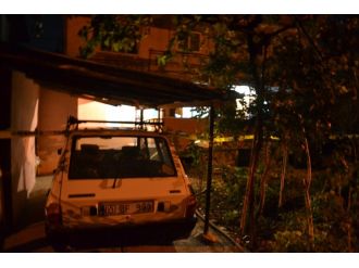 Beraber yaşadığı Azeri kadını boğarak öldürdü