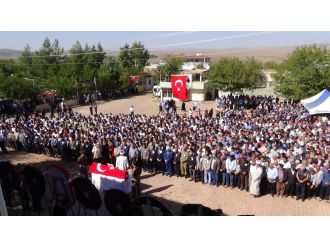 Özel harekat polisi gözyaşlarıyla toprağa verildi