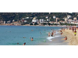 Alanya’da yaz bitmiyor