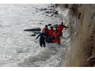 Denize düşen lise öğrencisi hayatını kaybetti