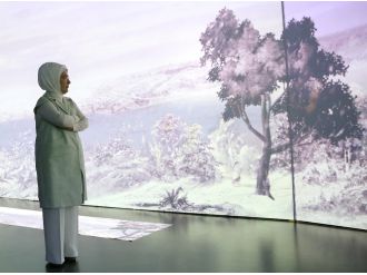 Emine Erdoğan, "Pitoresk İstanbul Dijital Sergisi"ni gezdi