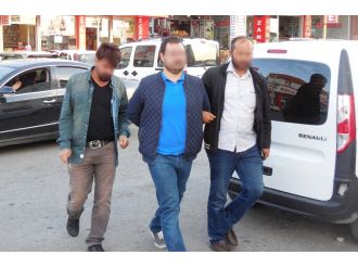 43 öğretmen gözaltına alındı