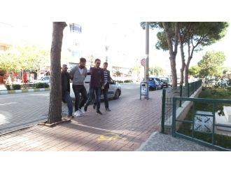 Telefon dolandırıcısı suçüstü yakalandı