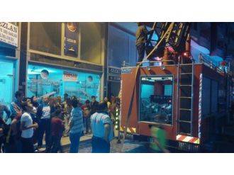 Apartmanda yangın korkuttu