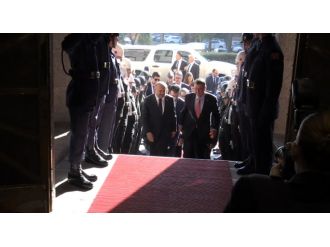 ABD’li mevkidaşıyla bir araya geldi