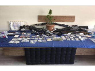 Kayseri’de uyuşturucu operasyonu: 32 gözaltı