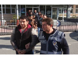 Sahte oturum belgesi düzenleyen 11 Iraklı gözaltında