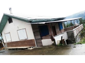 Heyelan korkusu 7 evi boşalttı