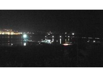 Yan yatan yük gemisinin personeli kurtarıldı