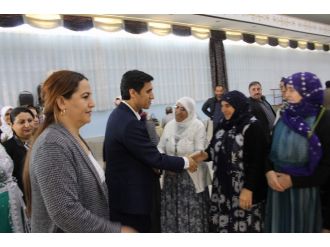 DBP Kongresinde salon boş kaldı