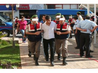 Sosyal medyada PKK propagandasına 7 gözaltı