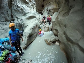 Kanyondan kendi imkanlarıyla çıktılar