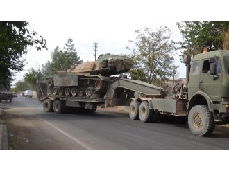 Suriye sınırına tank sevkıyatı sürüyor