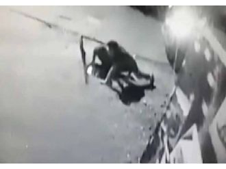 Kablo hırsızları kamerada