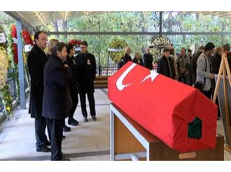 Gazeteci Nail Güreli son yolculuğuna uğurlanıyor