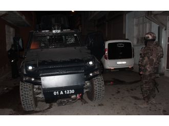 Adana’da PKK operasyonu: 300 polisle 25 eve baskın