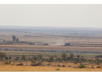 Sınırın diğer tarafında hareketlilik sürüyor