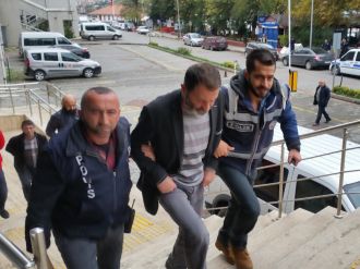 Kavgayı ayırmak isterken vuruldu