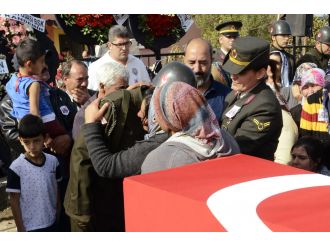 Uşak şehidini ebediyete uğurladı