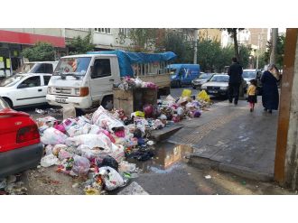Valilik araçlara el koyma girişiminde bulununca çöpler toplandı