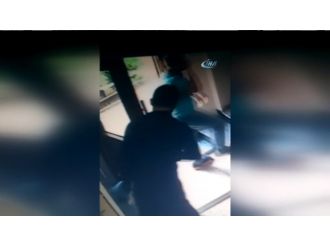 Kartal’da güpegündüz evlere giren hırsızlar kamerada