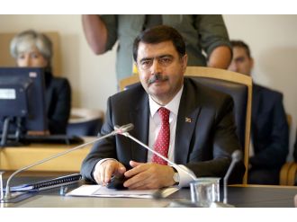 İstanbul Valisi Meclis Araştırma Komisyonuna bilgi verdi