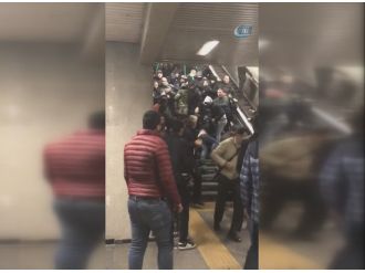 İtalyan holiganlar, Beşiktaş taraftarına saldırdı