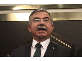 Bakan Yılmaz proje okullarını anlattı