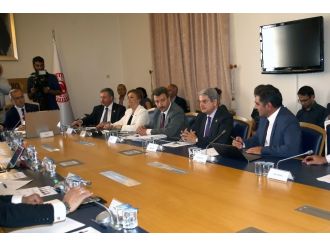 Komisyon Eski Jandarma Genel Komutanını dinledi