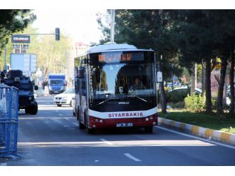 Diyarbakır’da otobüsler 8 gün sonra çalışmaya başladı