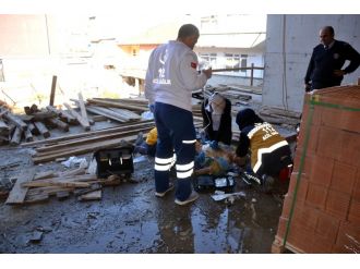 5. kattan düşen inşaat ustası hayatını kaybetti