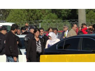 HDP’li vekiller geri gönderildi