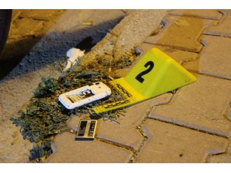 Kundakçıyı kaçarken düşürdüğü cep telefonu yakalattı