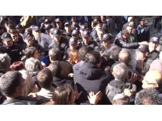 Ankara’da ’gözaltı’ arbedesi