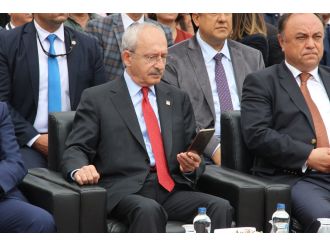 Kılıçdaroğlu o anları cep telefonuyla takip etti