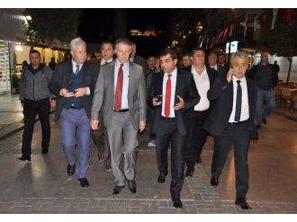 İzmir’de HDP eyleminde 57 gözaltı