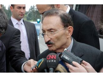 Bugün Bülent Ecevit’in ölüm yıl dönümü