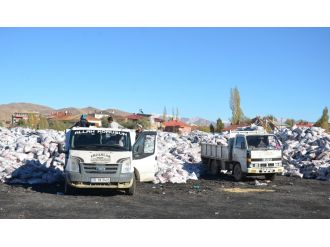 Yüksekova’da yaralar sarılıyor