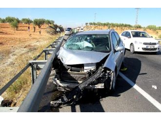 Doğuma giden anne kazada bebekleri ile birlikte öldü