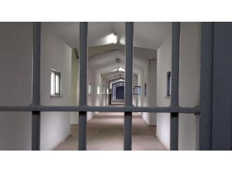 Cezaevinde intihar girişimi